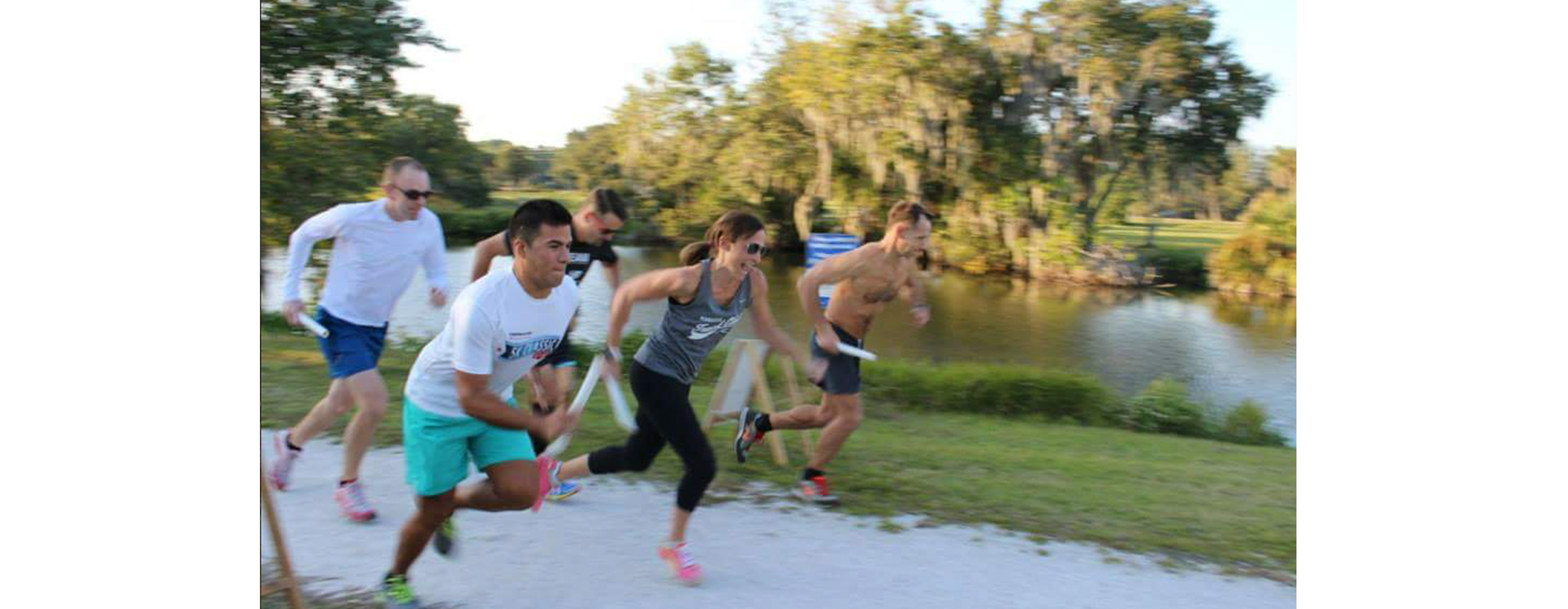 FLAYLD_HealthWellness_MargaretGood_2016_White A group of runners starts a race outdoors