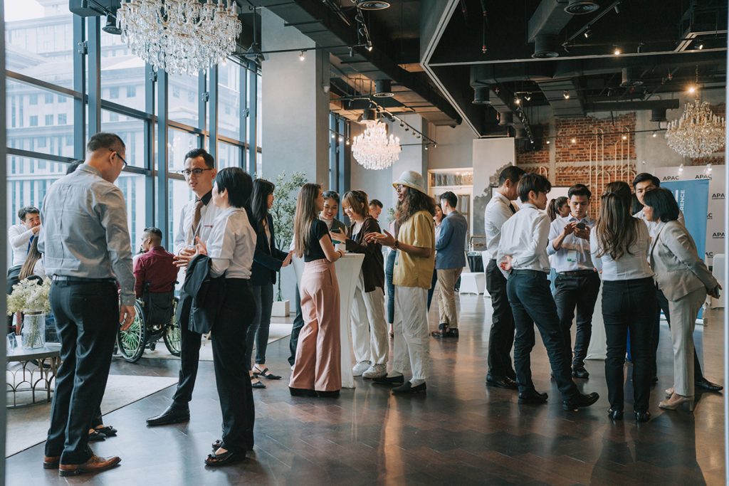 8197 - A Guide to Networking and Navigating the Practice of Law in a New Place